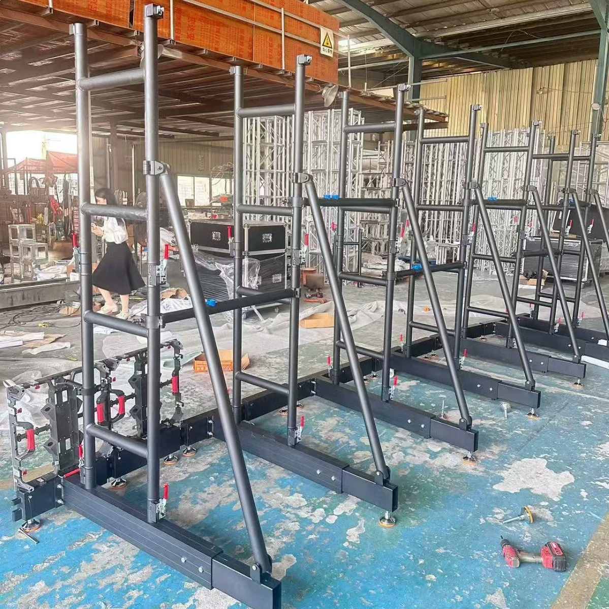 Retail fixture manufacturing process image